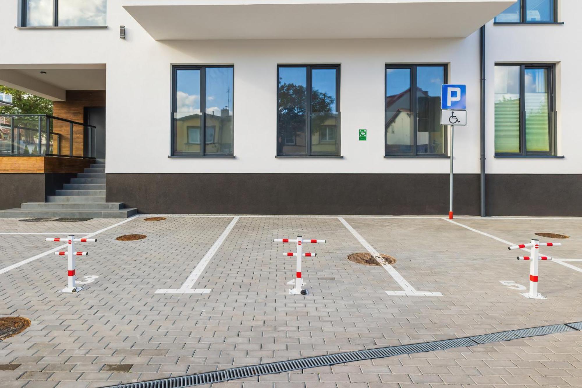 Air-conditioned Seaside With Parking & Balcony By Renters Ustronie Morskie